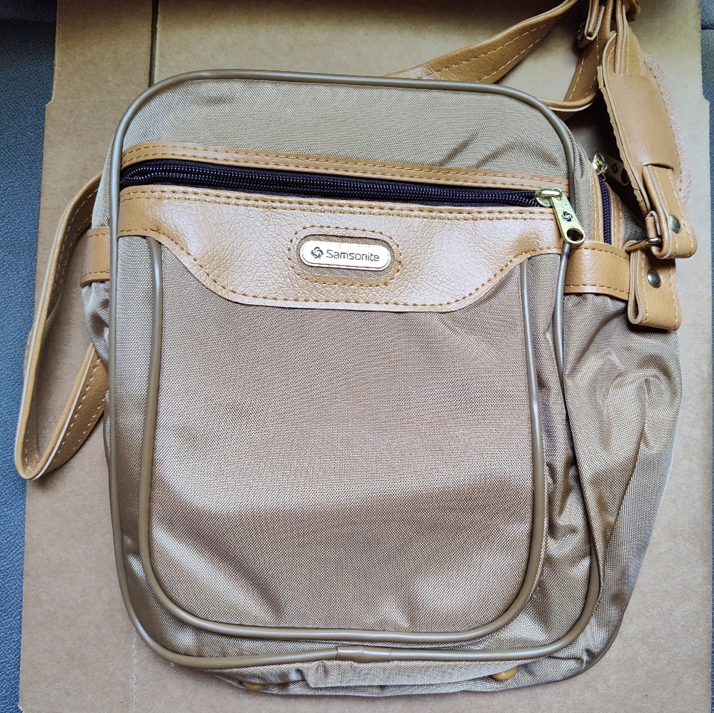 Samsonite Small Carryon